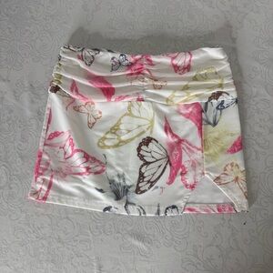 Butterfly Mesh Mini Skirt with Ruching and Side Cutout Slit Size 2